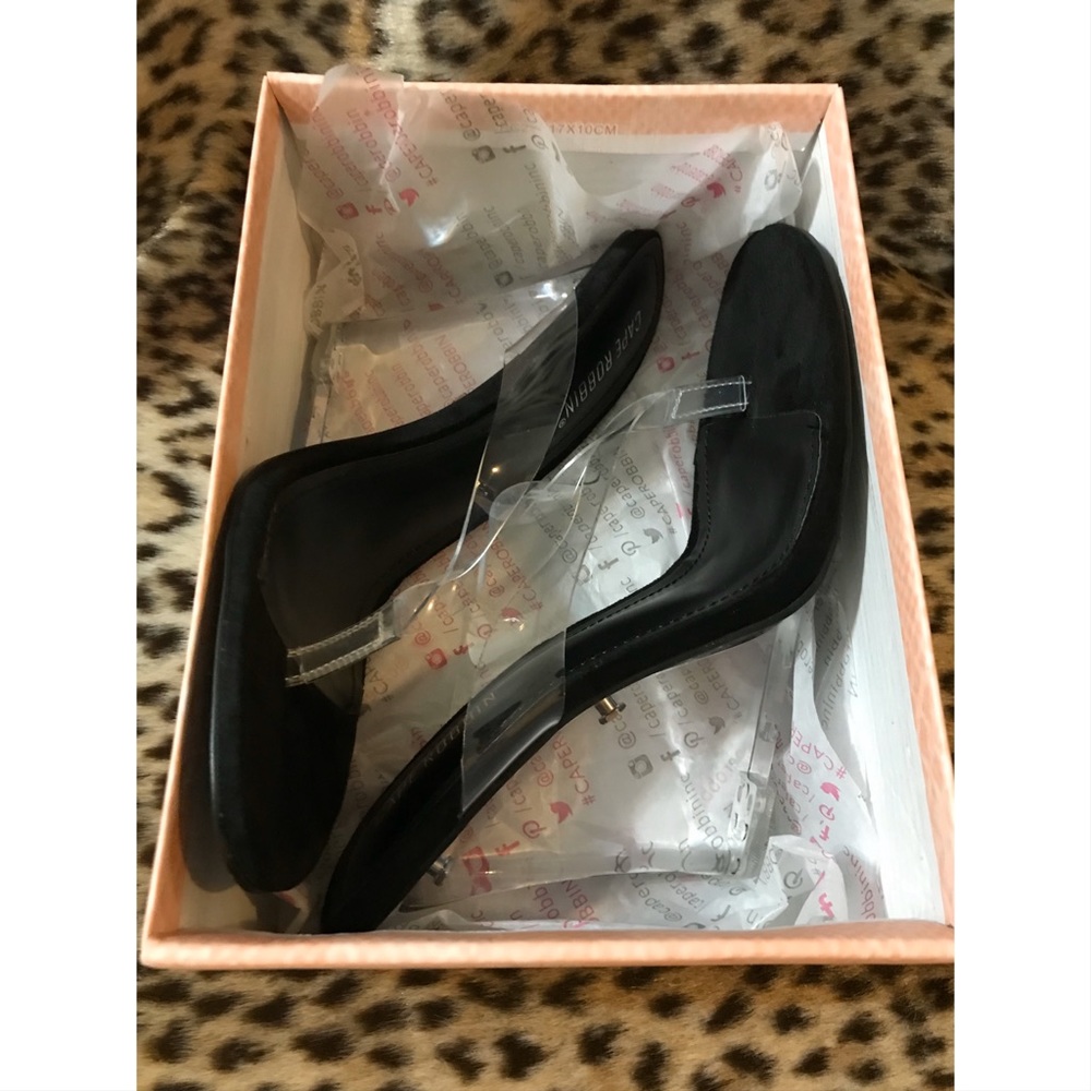 Cape Robbin Heeled Sandals - Picture 5 of 6